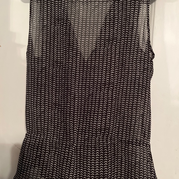 Ann Taylor LOFT top - Picture 2 of 3